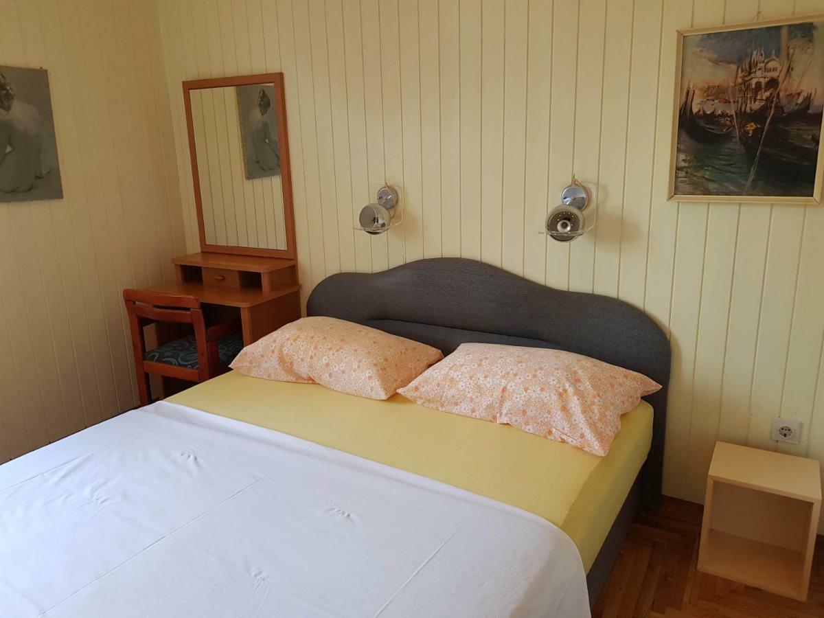Mare Azzurro Apartments Пула Экстерьер фото